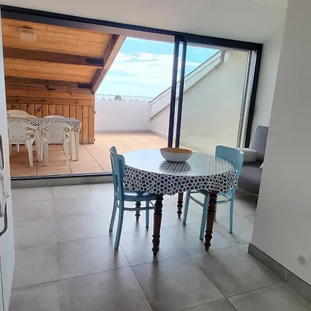 Sur Le Toit De Lägenhet *